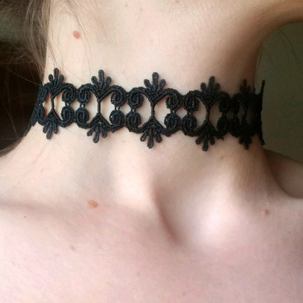 Black Lace Choker